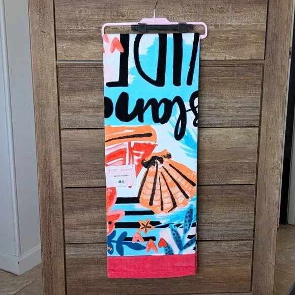 Betsey Johnson Island Vibes 🌴🦩 Flamingo Beach Towel 36" X 68" NWT - Picture 2 of 5